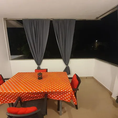 Apartman Frane *