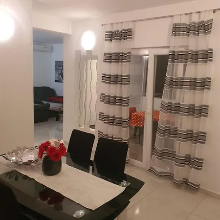 Frane Apartman *