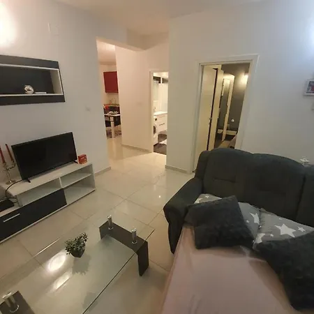 Frane Apartman