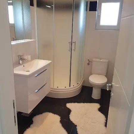 Frane Apartment